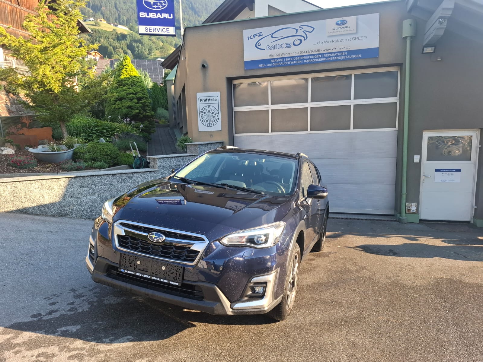 Subaru XV blau vorne